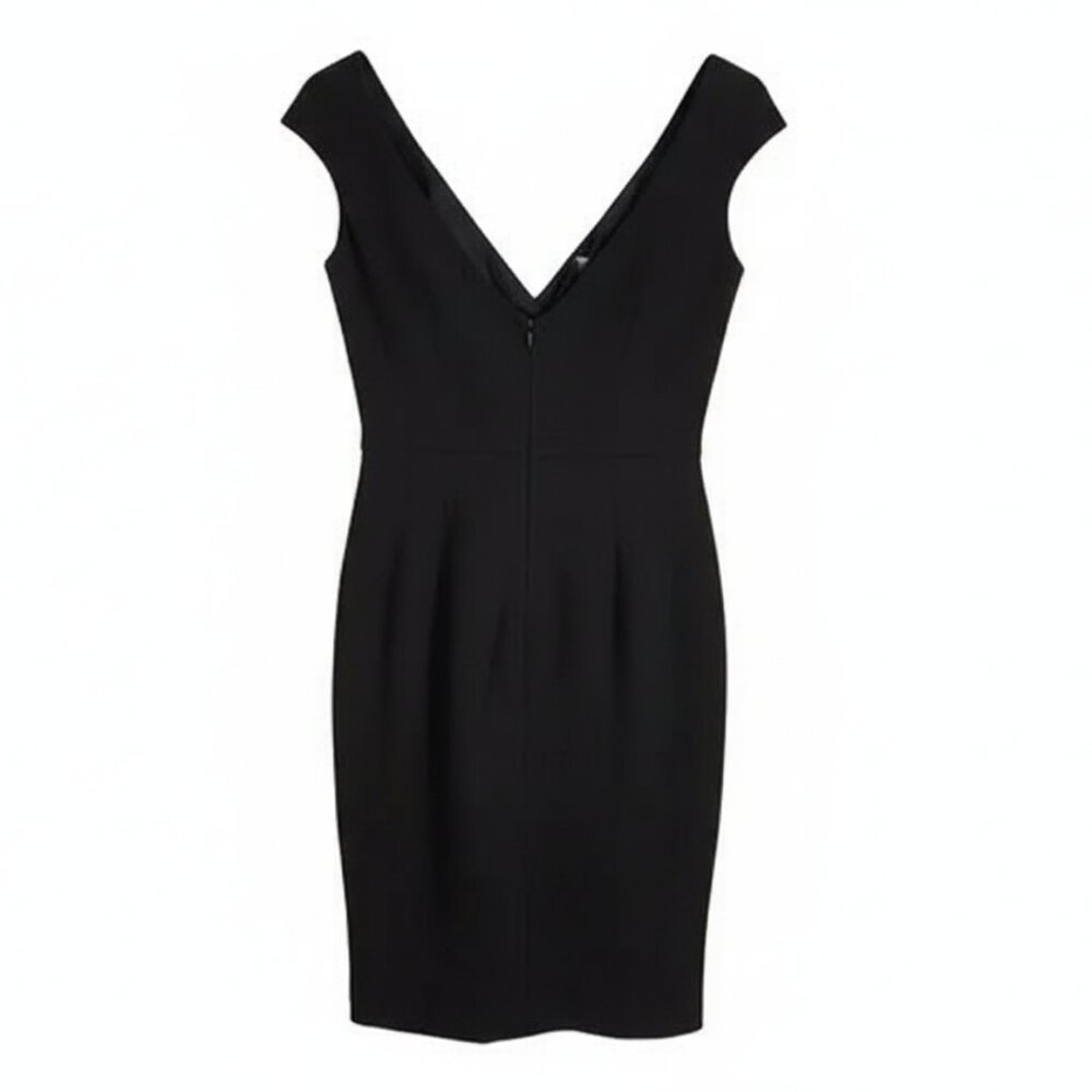 Maggy London Black V-Neck Sleeveless Sheath Dress
